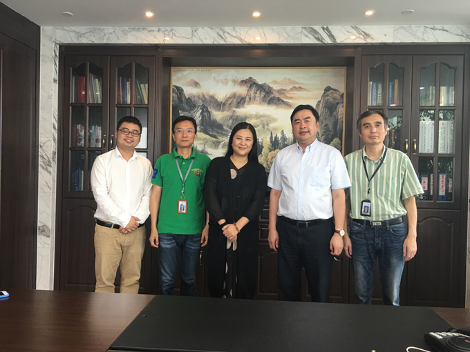 1474611304205311.jpg 趙振元同志、王毅勃高級福緣、孫明副院長與四川省勘察設計協會副理事長、四川省建筑設計院李純院長、蔣勇杰主任.jpg