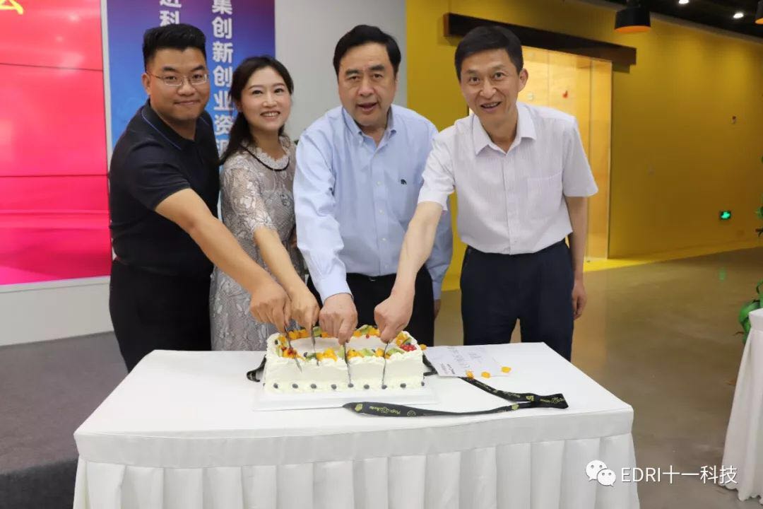 1526436445493888.jpg 5.jpg