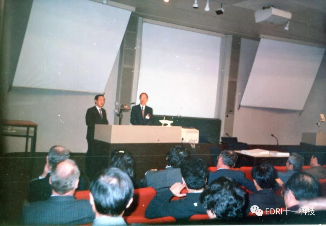 1528168589373113.jpg 25.jpg